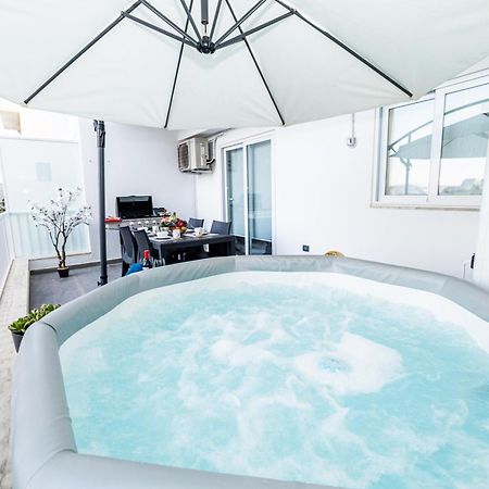Sea Breeze, Spacious 2-Bedroom Lux Seaside Apartments St. Paul's Bay Exteriér fotografie